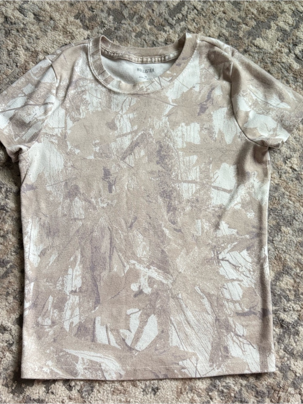 M Hollister Beige Camo-Print Short Sleeve Crew Tee